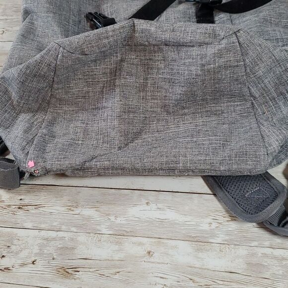 Herschel Supply Company | Iona Backpack Raven Crosshatch Grey & Black Red Inside - Picture 14 of 15